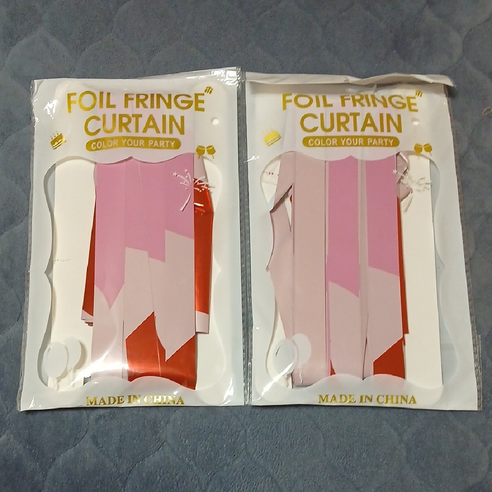 2 Foil Fringe Curtains in Pink and Red